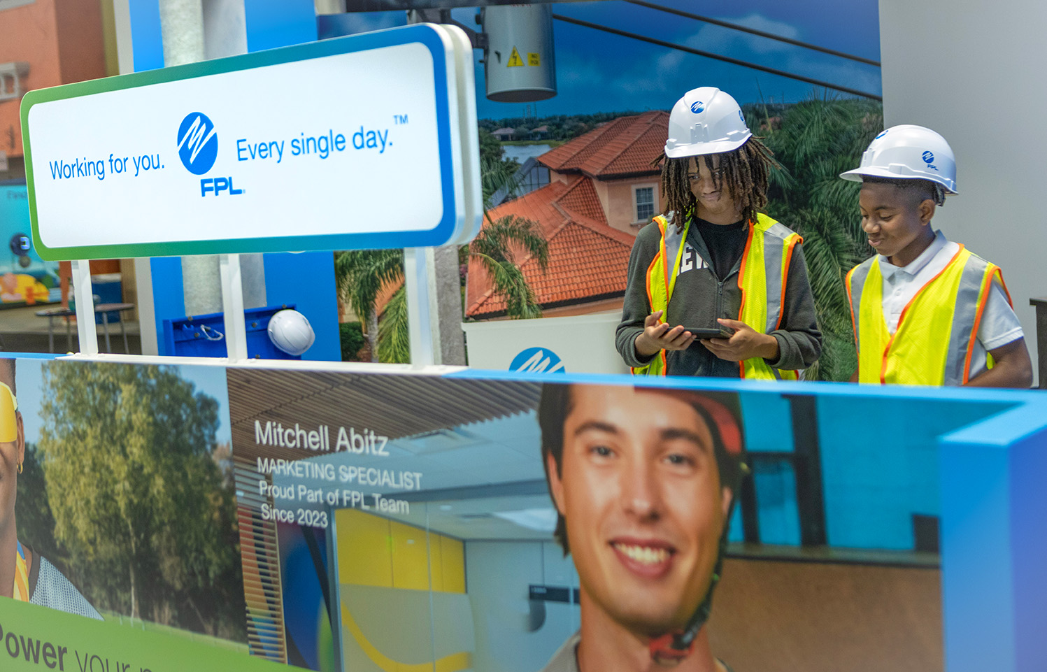 PonyWalls DressedUp 3B5A0415 web