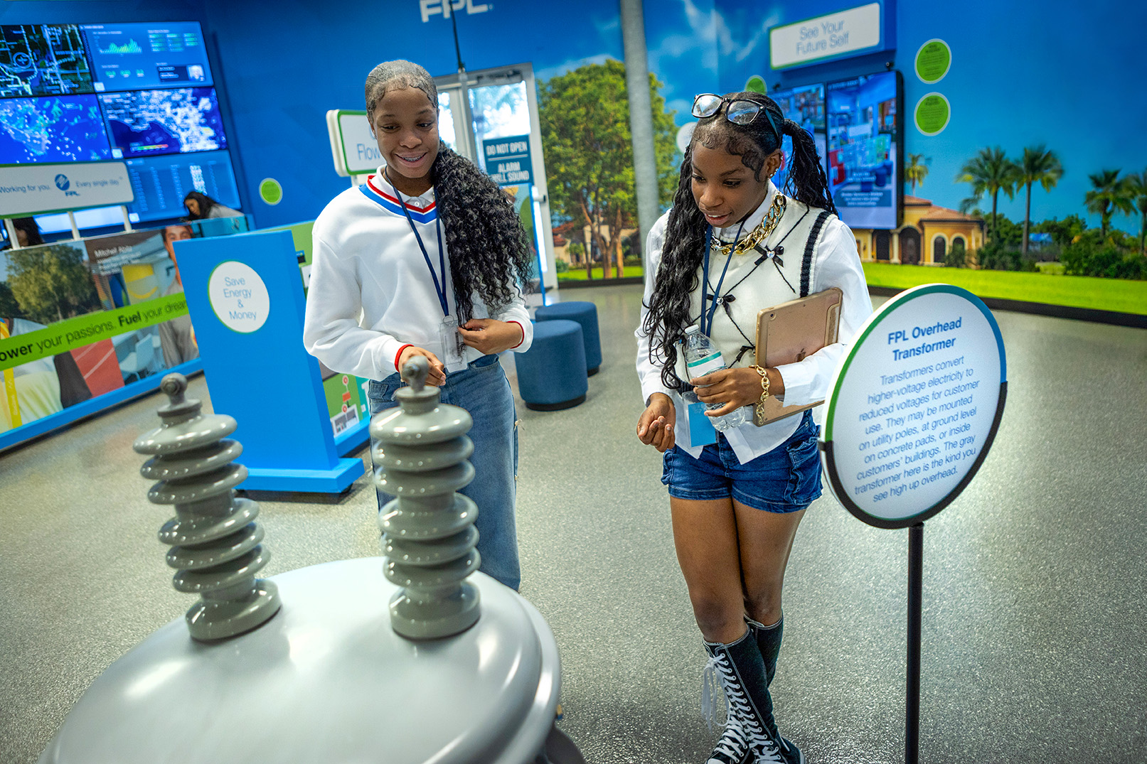 Transformers TwoStudents 3B5A0633 web